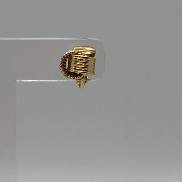 Vintage Avon Gold Tone Knot Clip on Earrings - Picture 3 of 10